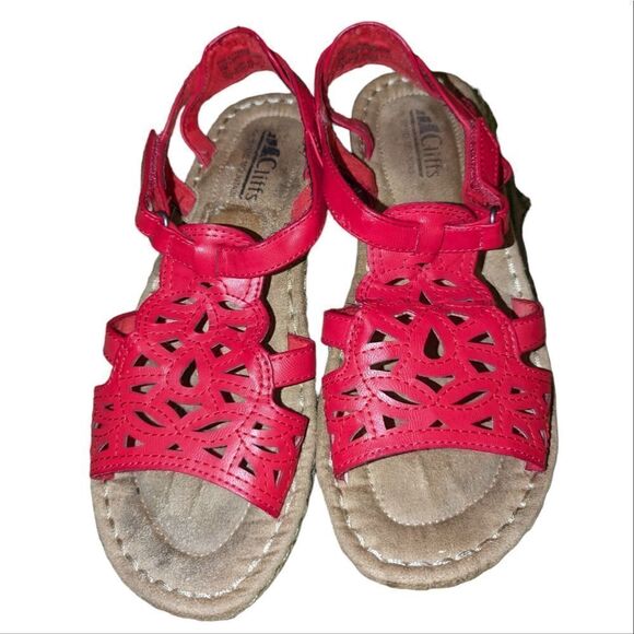 Cliffs by white mountain red sandals - Picture 4 of 10
